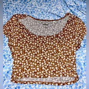 Pacsun flower short sleeve